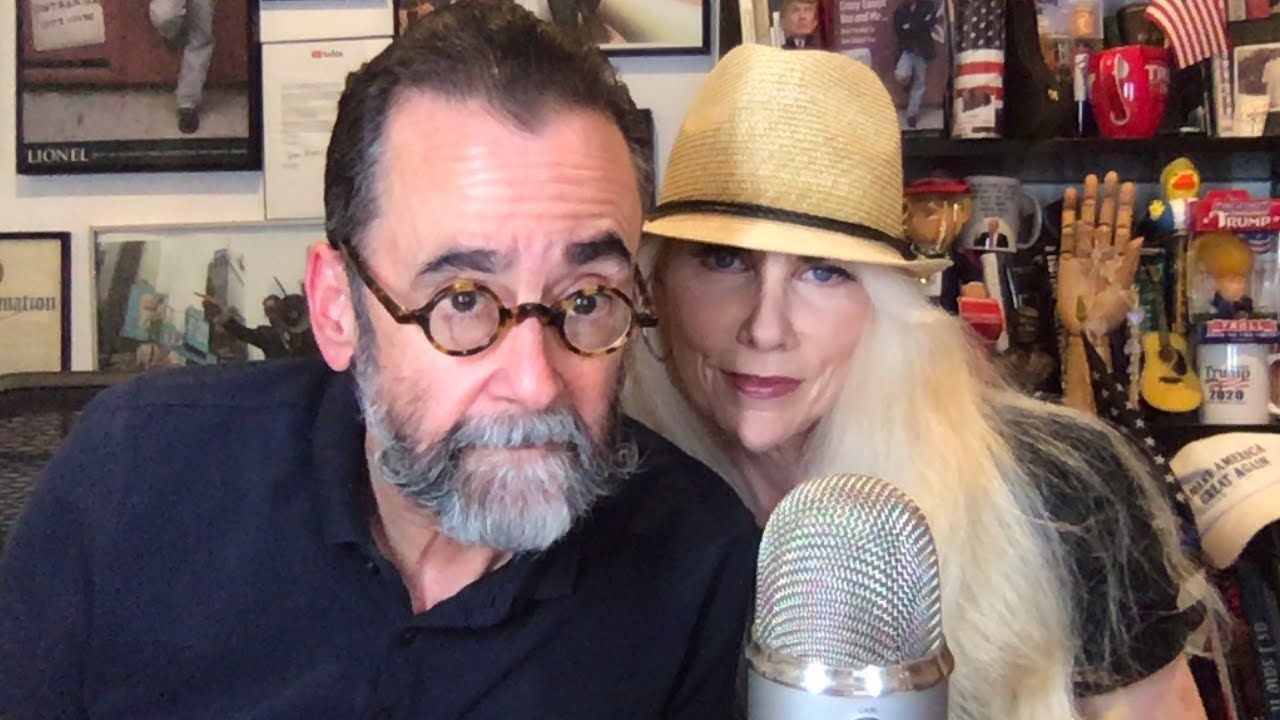 From America to the World: The Duo Expatiates on Today’s Crises